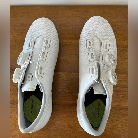 Pro Team Shoes, White, 36, Like New - Picture 3 of 4